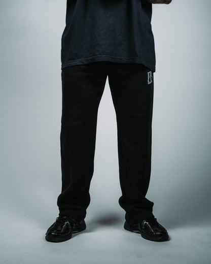 'RB' OVERSIZED FIT SWEATPANTS - BLACK